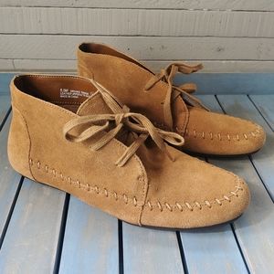 AEROSOLES Driving Range Ankle Booties Moccasin Camel/Tan Women Size 5.5 NWOT